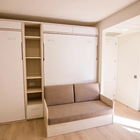 Apartamentos Plaza De Santiago - Estudios Turisticos - 1 Llave Pinto Exterior photo