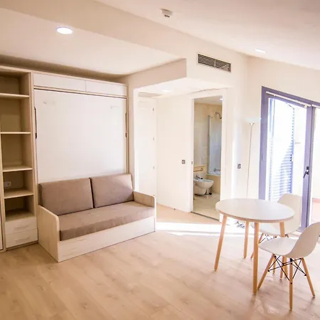 Apartamentos Plaza De Santiago - Estudios Turisticos - 1 Llave Pinto Exterior photo