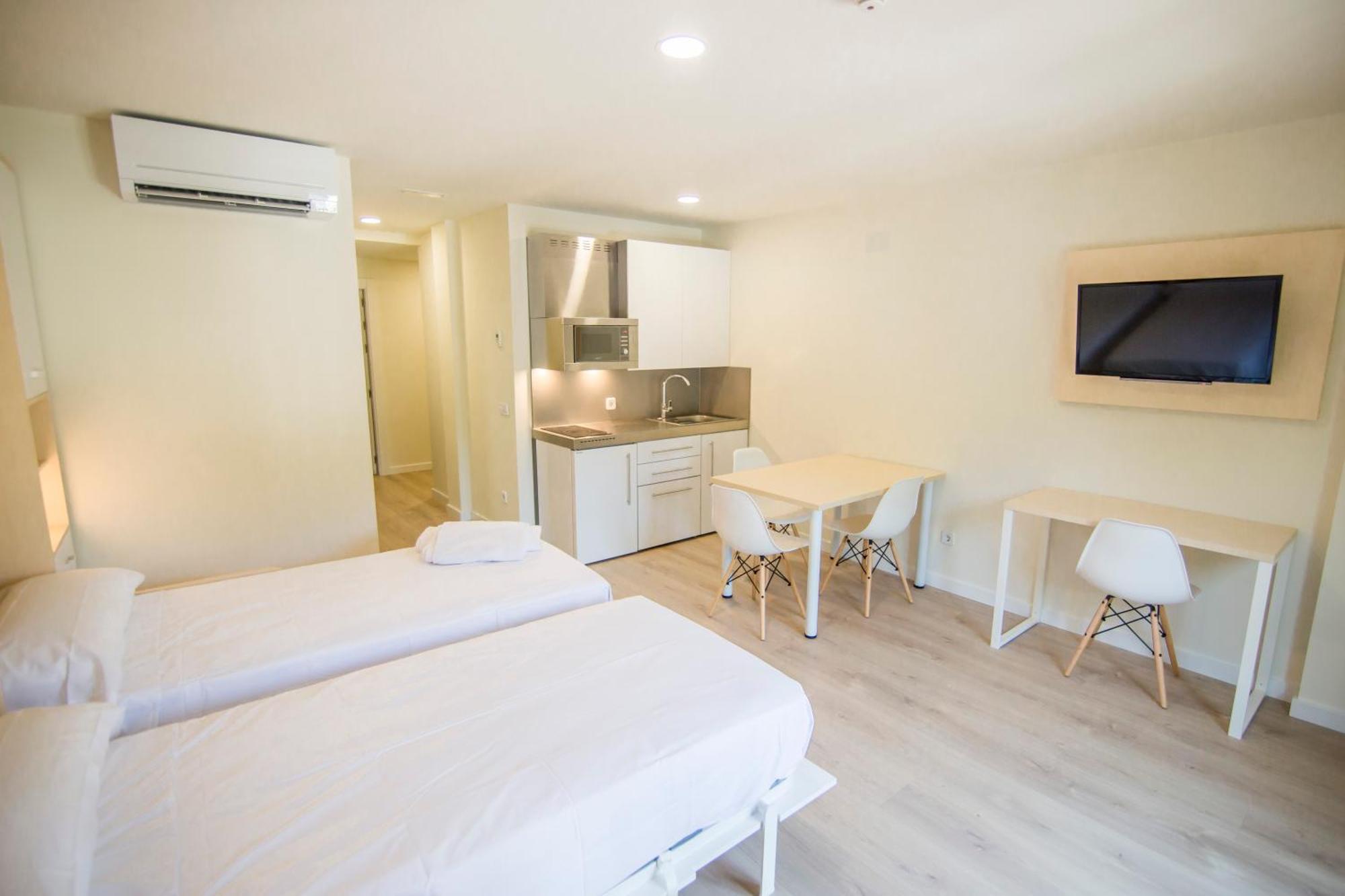 Plaza De Santiago - Estudios Turisticos - 1 Llave Apartment *