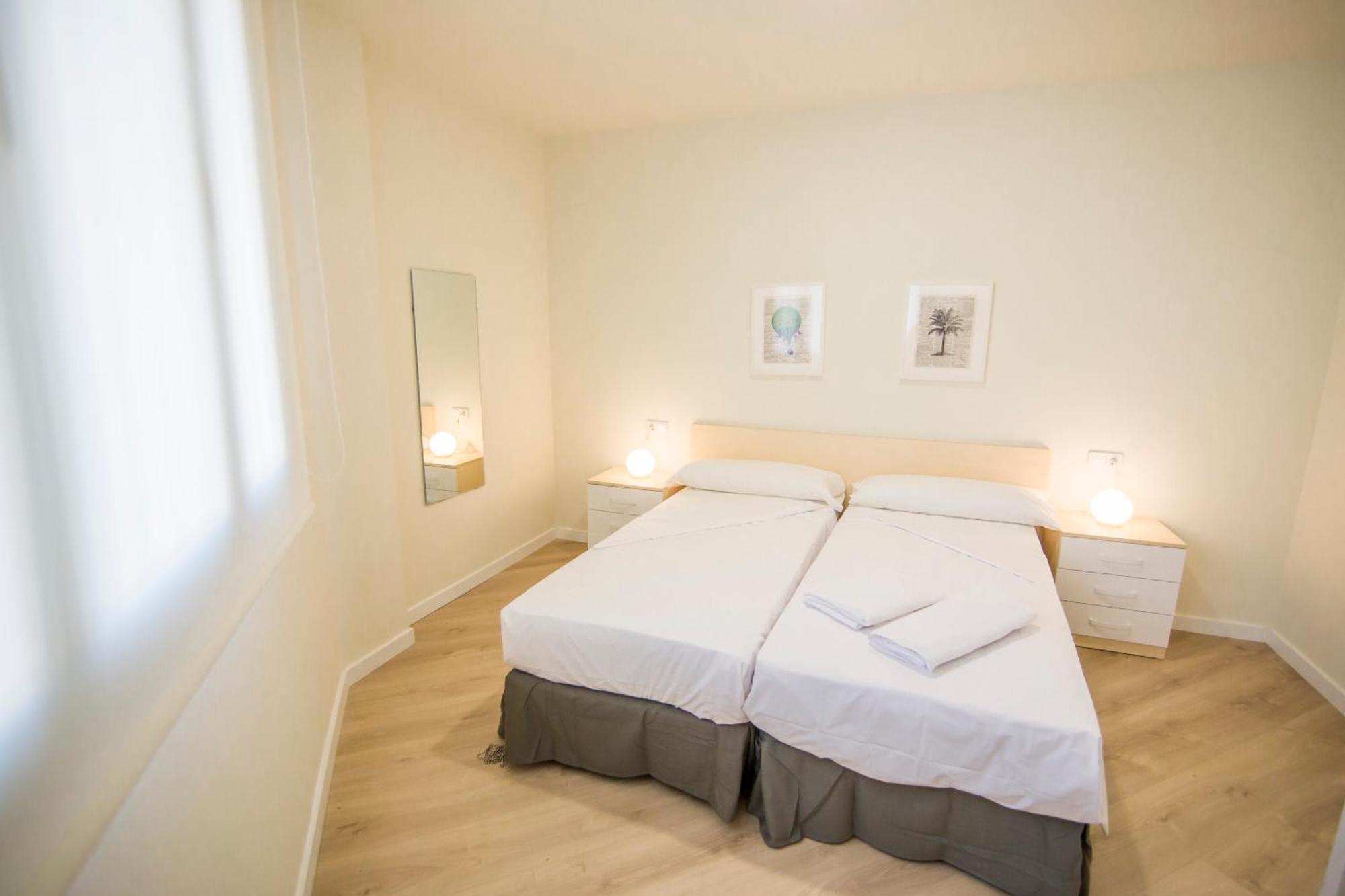 Plaza De Santiago - Estudios Turisticos - 1 Llave Apartment Pinto